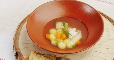 Уха по-царски c расстегаем